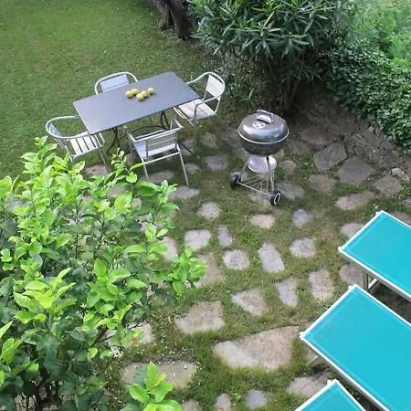 Oliveto Sleeps 4 With Private Garden بيت للعطل